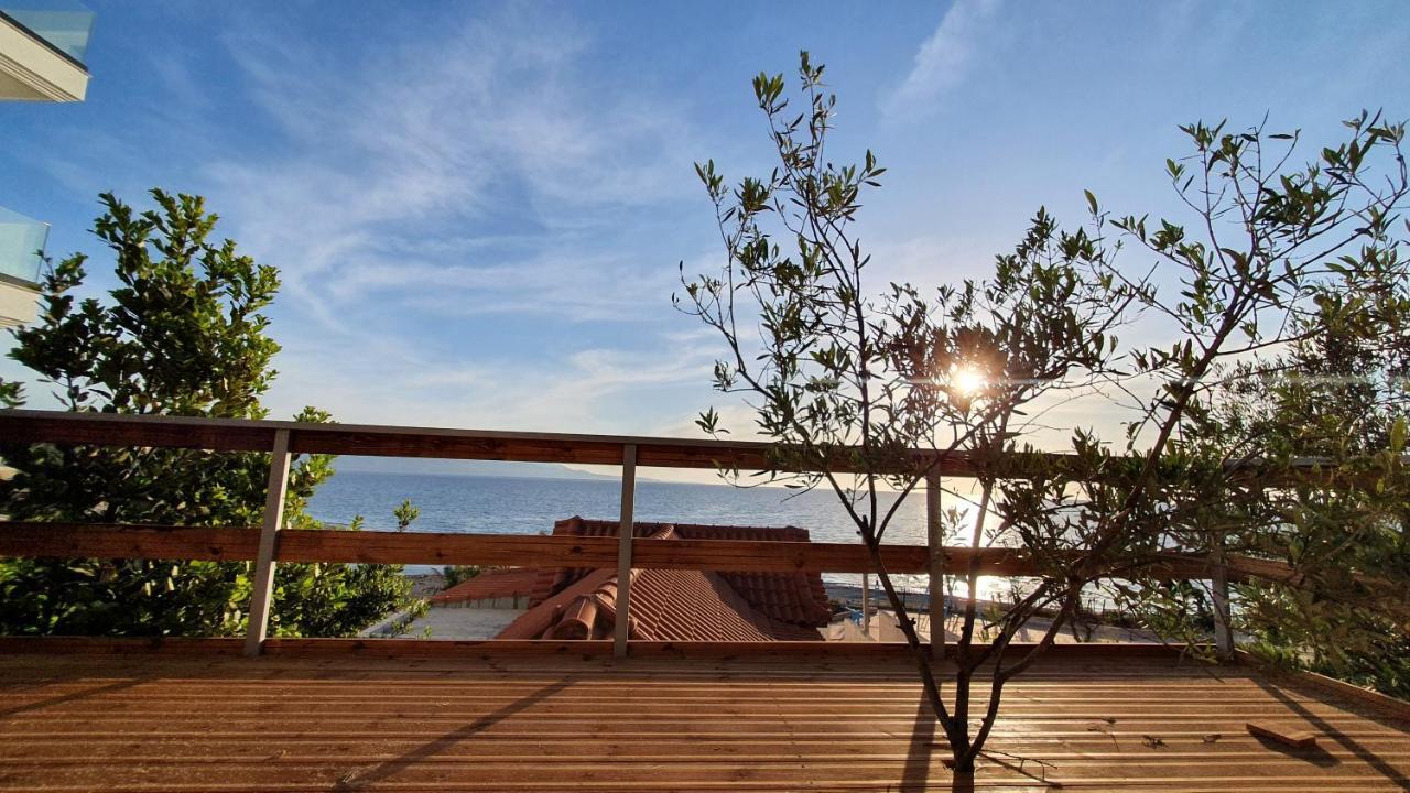 Villa Skenderi ซารานเดอ ภายนอก รูปภาพ