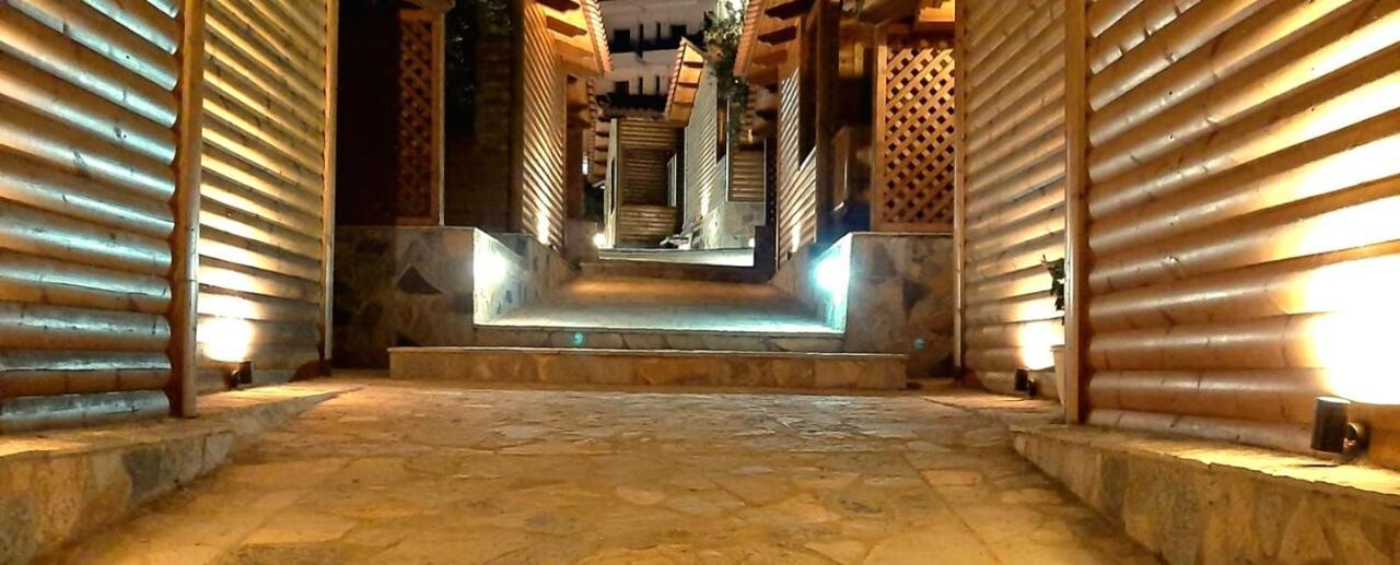 Villa Skenderi ซารานเดอ ภายนอก รูปภาพ
