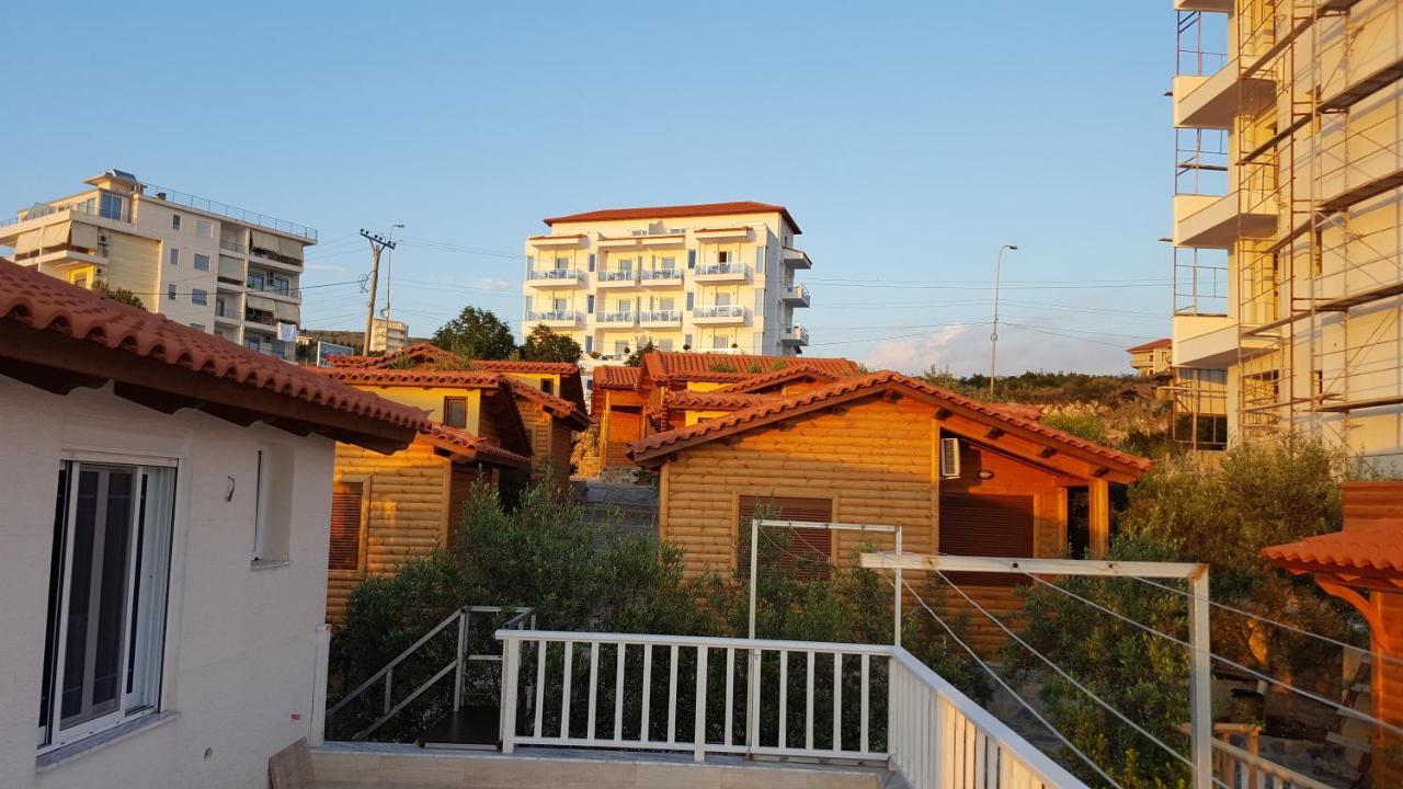 Villa Skenderi ซารานเดอ ภายนอก รูปภาพ